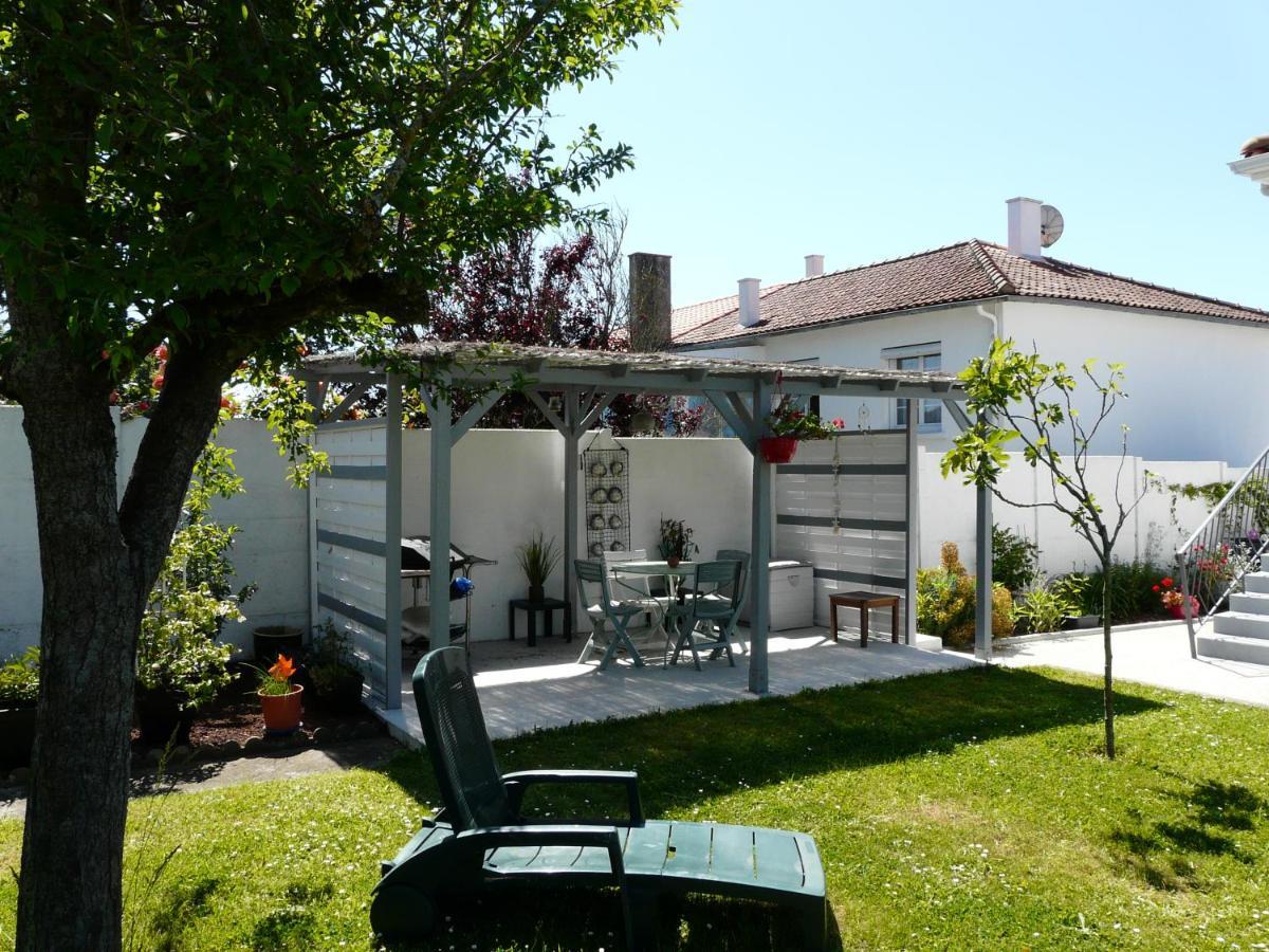Charmante Maison Idealement Situee Saint-Gilles-Croix-de-Vie Exterior photo